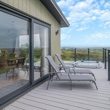 Midsomer Lodges Pilton Esterno foto
