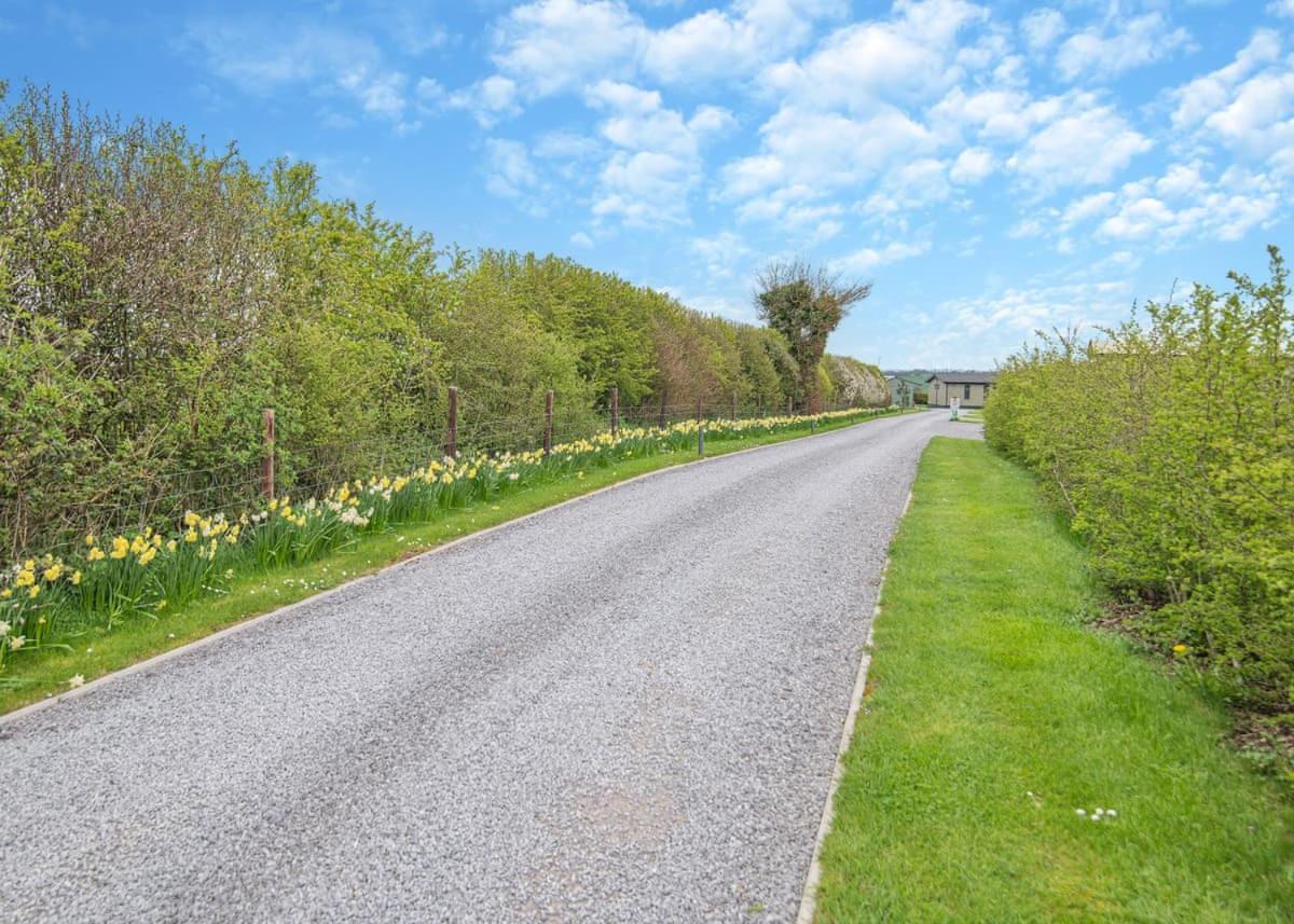 Midsomer Lodges Pilton Esterno foto