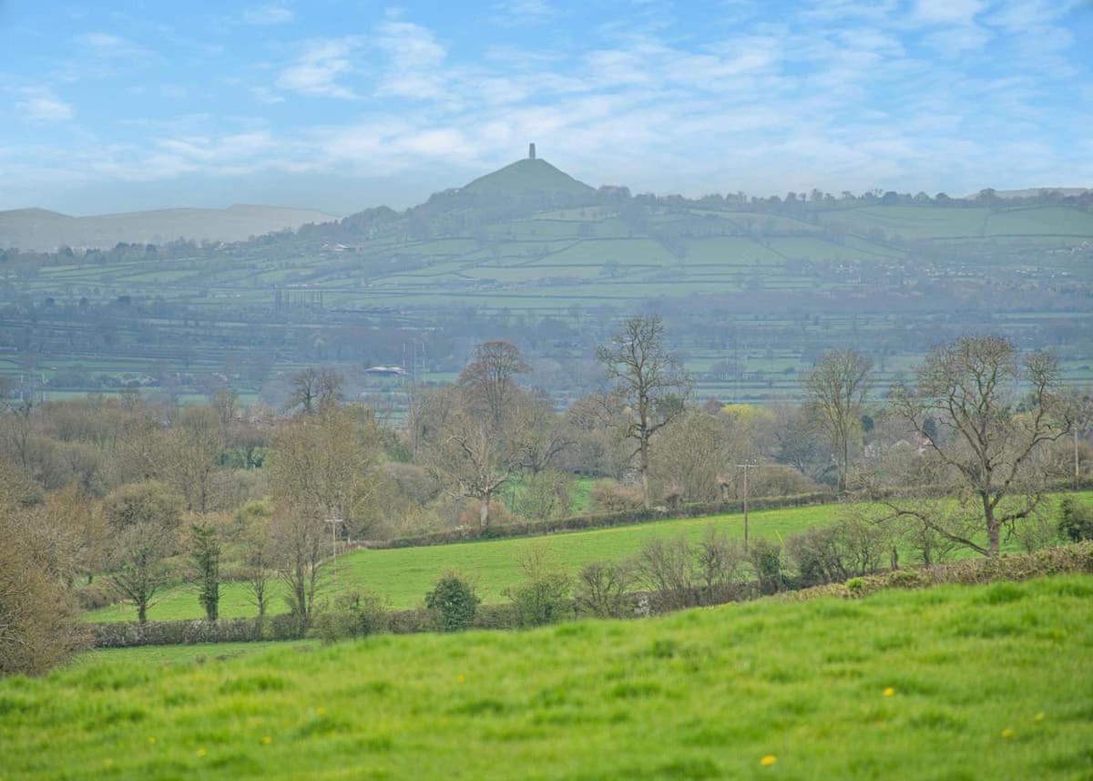 Midsomer Lodges Pilton Esterno foto